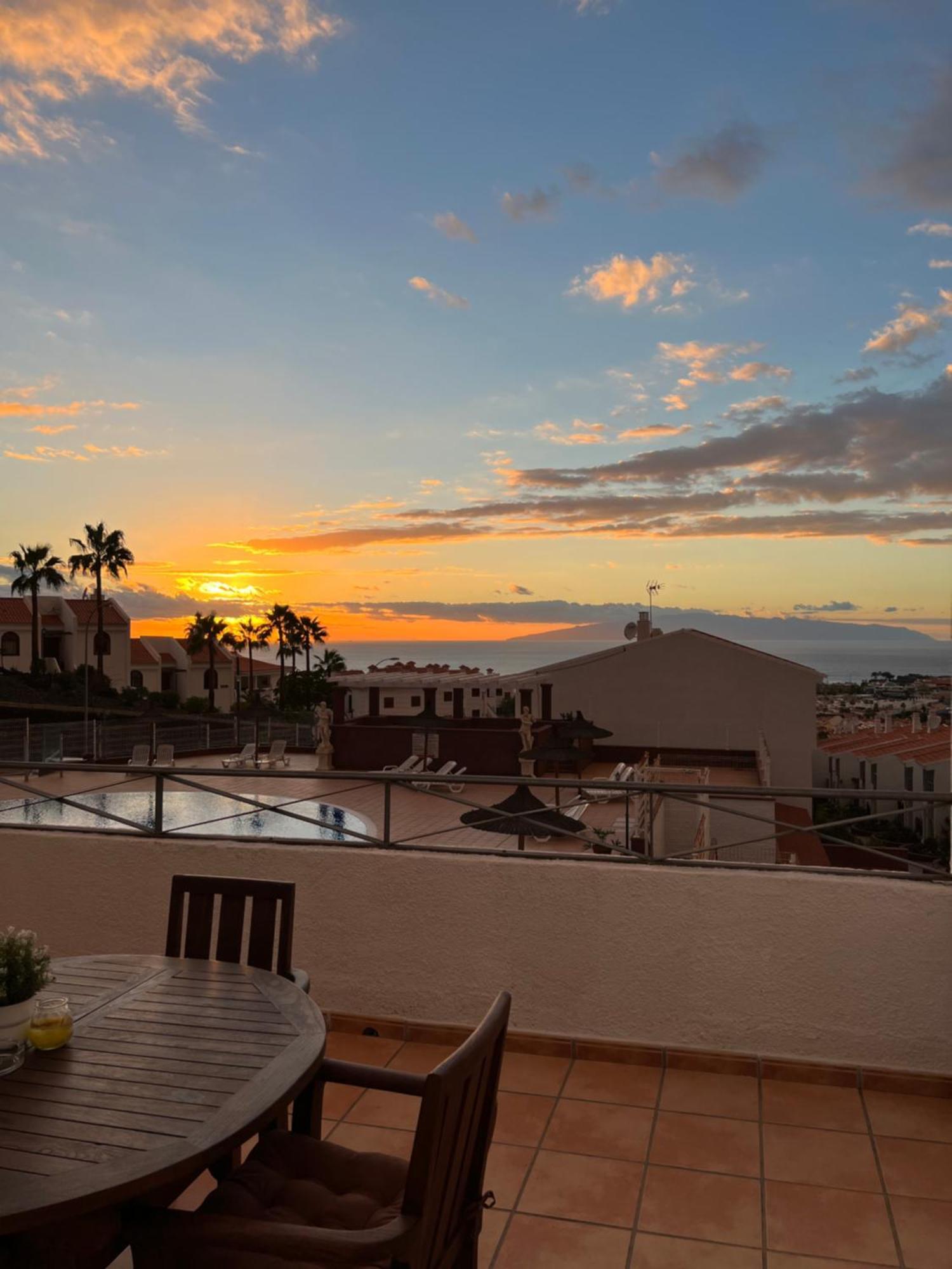 Adele Apartment Costa Adeje Bagian luar foto